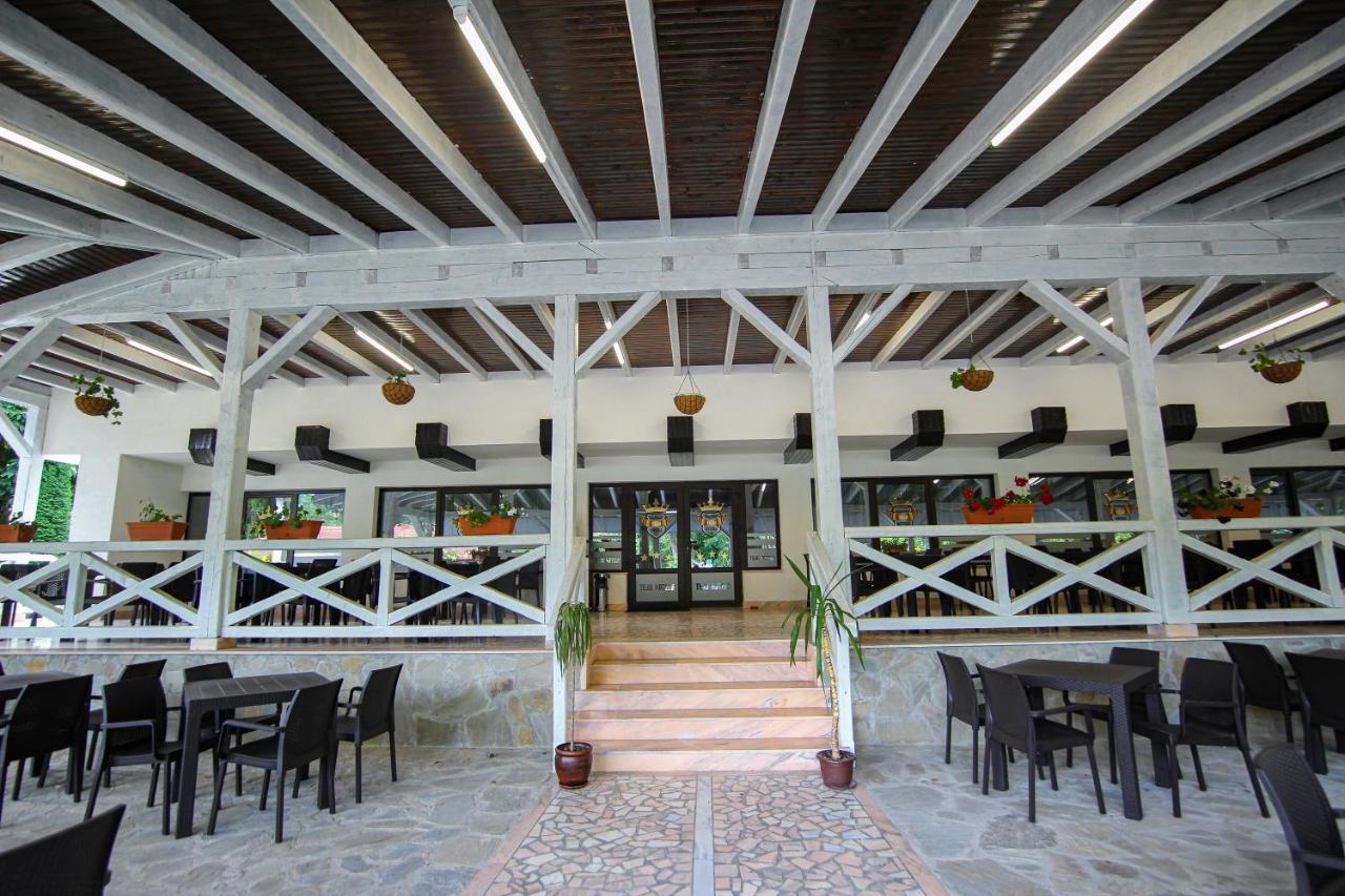 Teju Hotels Slănic Εξωτερικό φωτογραφία